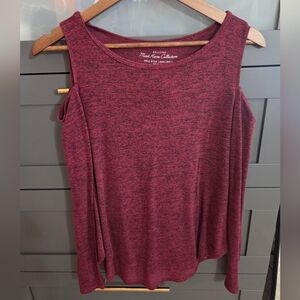 Hollister Burgundy Cold Shoulder Blouse